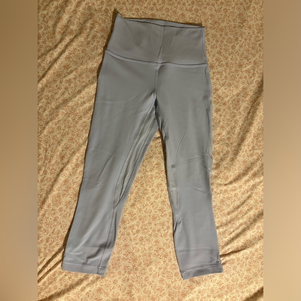 Like New! Lululemon Cropped Align Tights